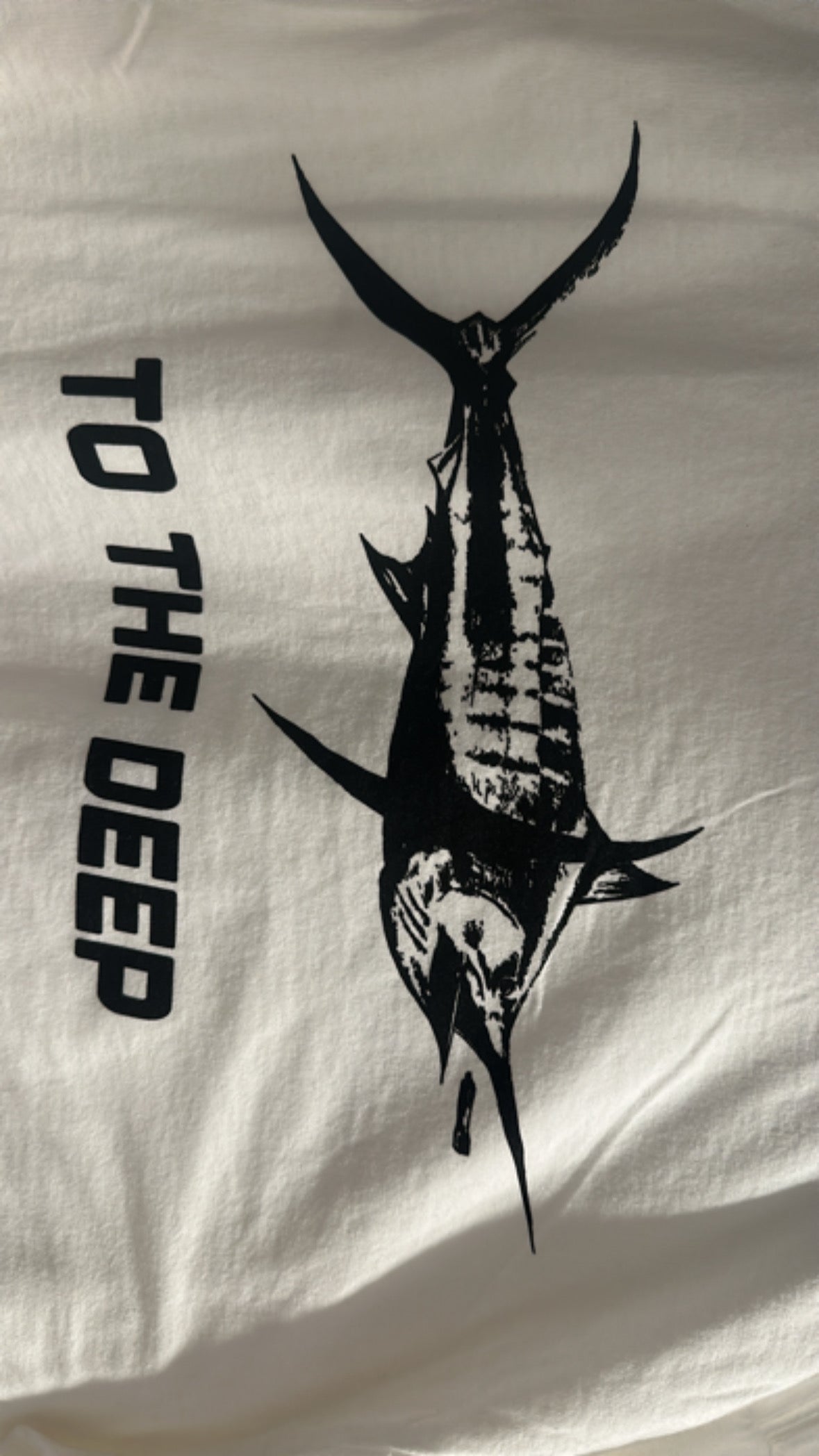 “TO THE DEEP” WHITE LONGSLEEVE